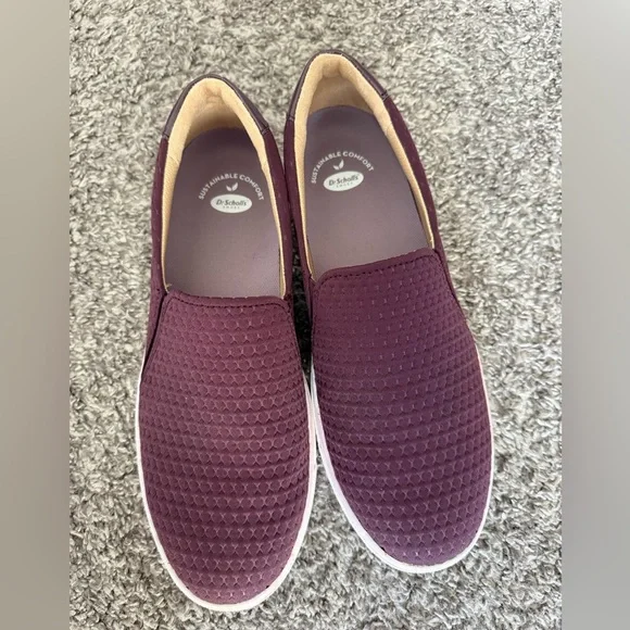 Women's Dr. Scholl’s Sustainable Comfort Burgundy Slip Ons size 10 NWOT - Picture 3 of 3